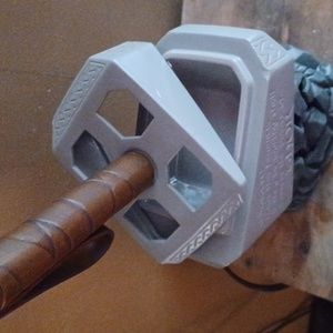 Scentsy thor's hammer wax warmer